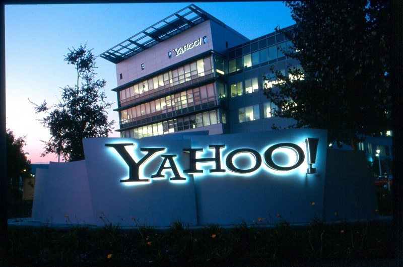 Yahoo! Sunnyvale headquarters.  October 28, 2001 (Y! Photo / Brian McGuiness)