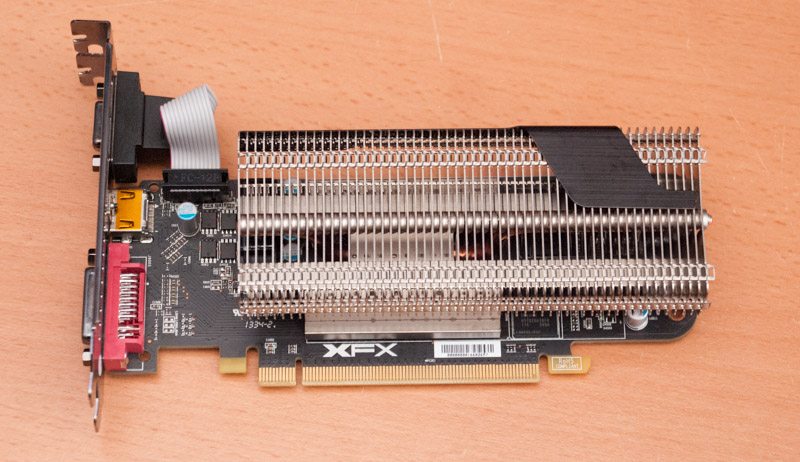 XFX R7 240 Core Edition (7)