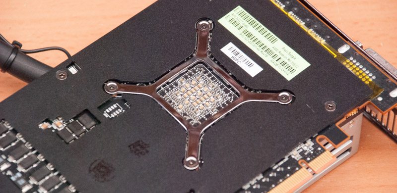 AMD R9 295X2 (9)