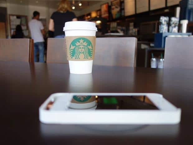 41526_01_starbucks_could_help_bring_wireless_mobile_charging_mainstream_in_2015