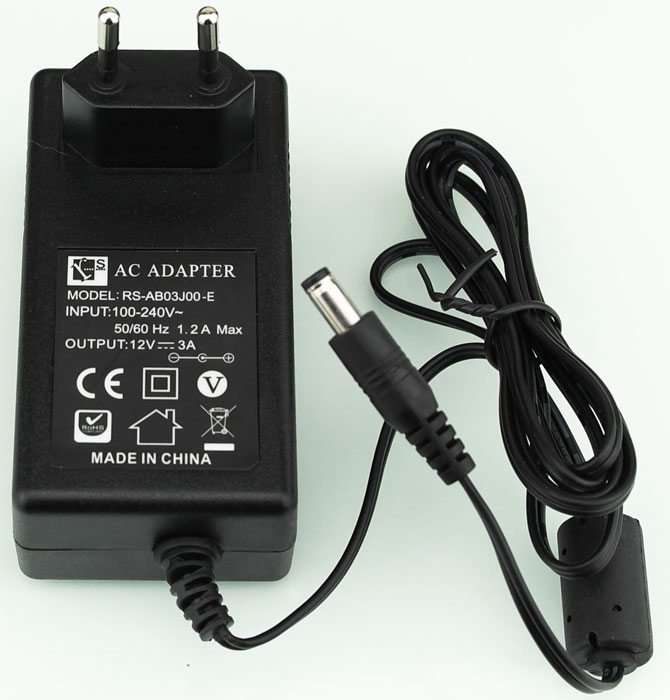 Inateck_FD2002-Photo-ACDC_adapter