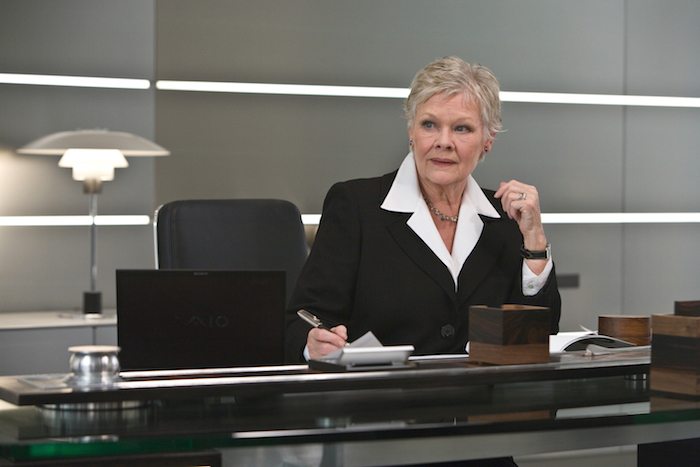 Quantum_of_Solace-_M_in_her_office_(Promotional_Still)
