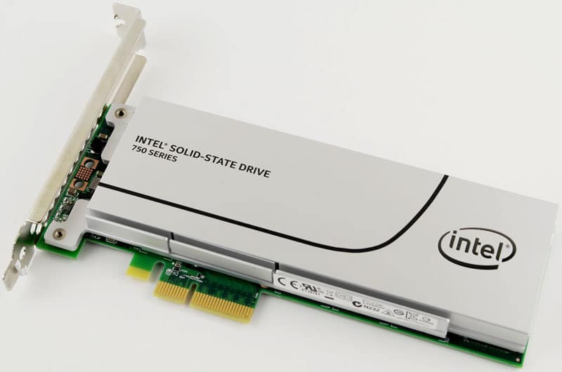 Intel_750_PCIe_1200GB-Photo-top-angle