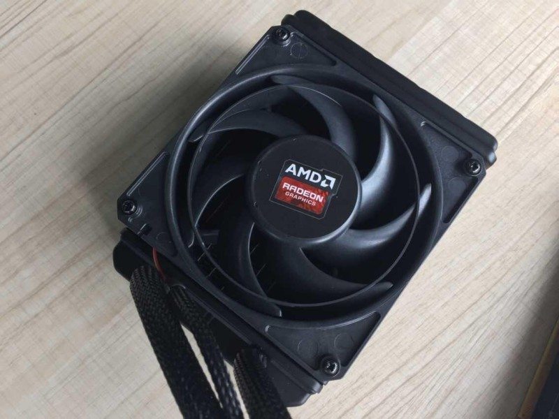 AMD-Radeon-R9-Fury-X-review-sample-6