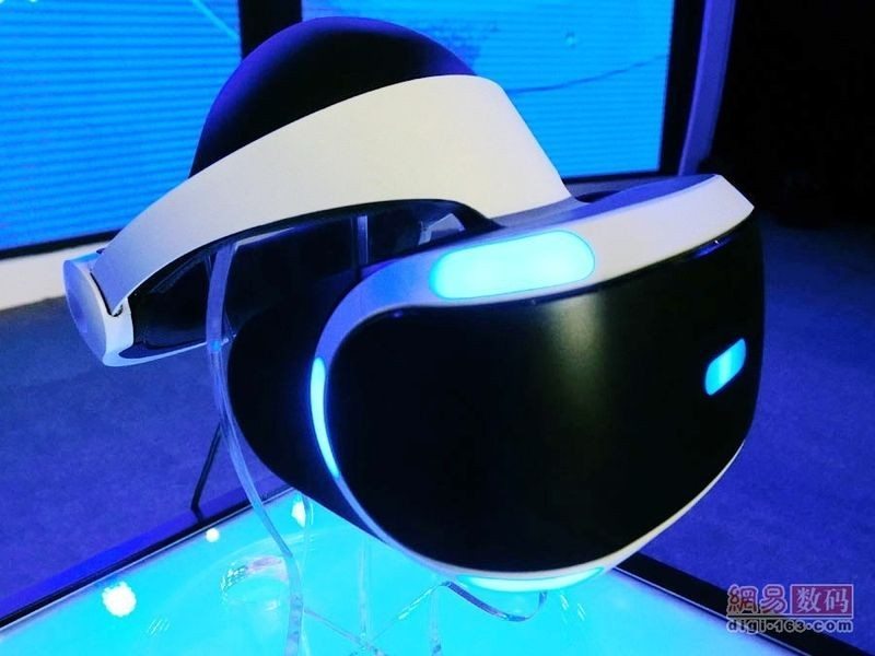 Sony Morpheus VR (10)