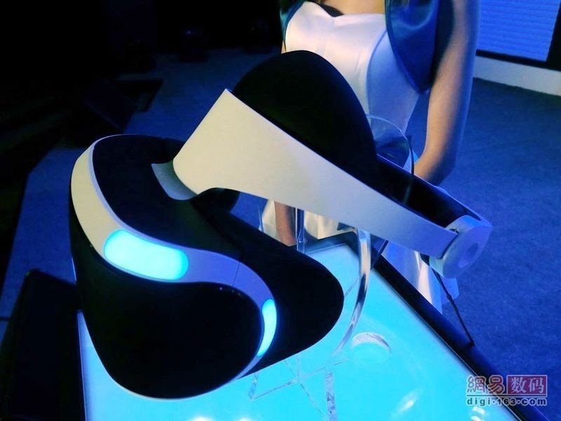 Sony Morpheus VR (5)