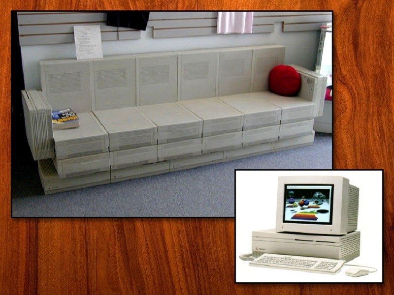 400710-the-mac-ii-couch