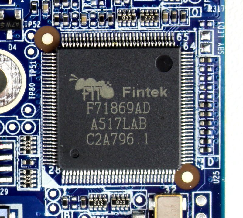 QNAP_HS251p-PhotoInside-chip fintek
