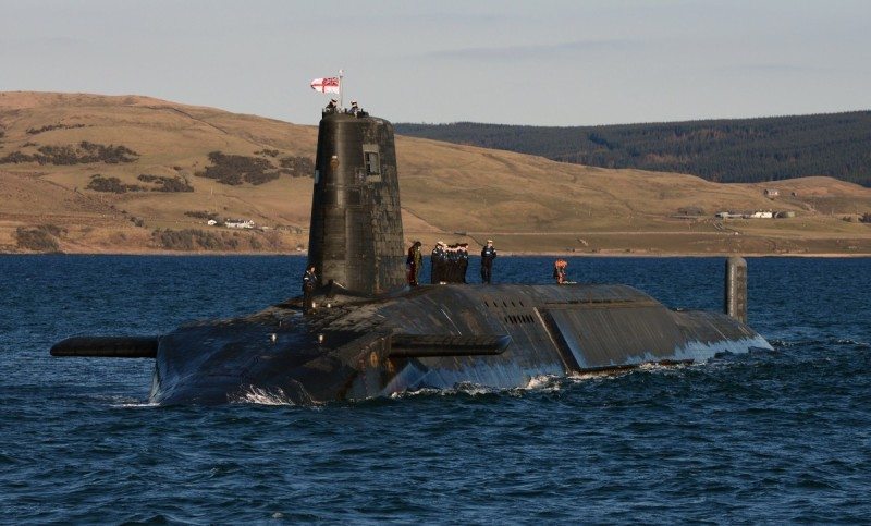 Trident_Nuclear_Submarine_HMS_Victorious
