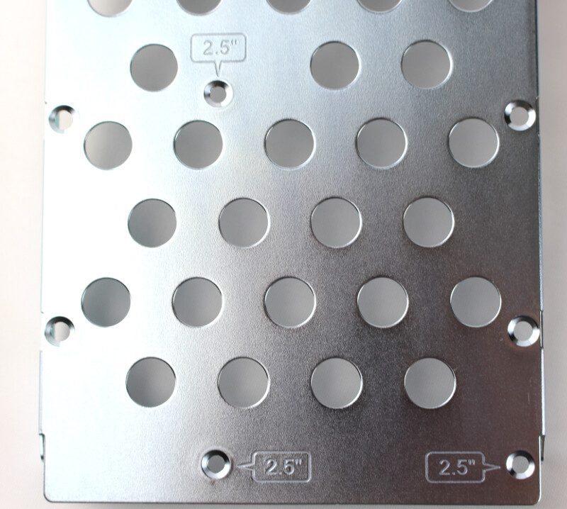 QNAP_TS453A-Photo-drive tray 2