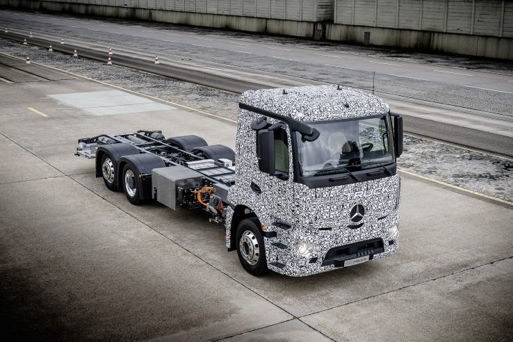 The eTruck - The First Electric Semi Revealed By Mercedes