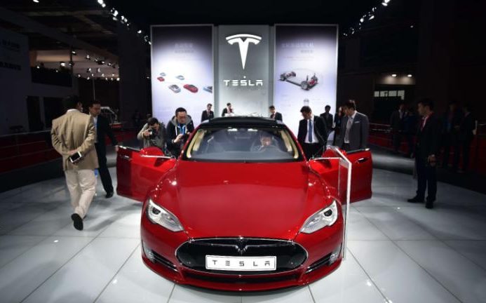 Tesla Looking at UK Base to Make In-Roads in Europe