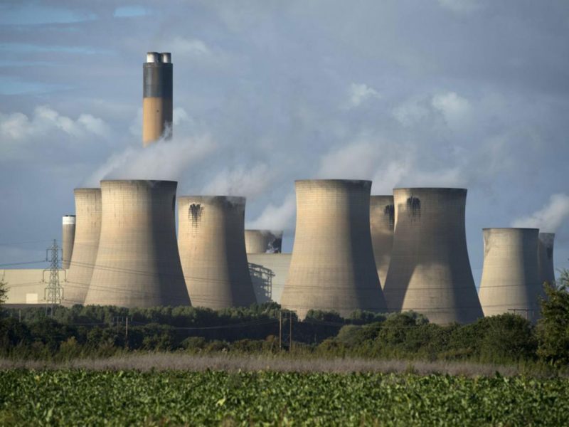 Green Energy Generated Six Days of Electricity in UK Last Quarter