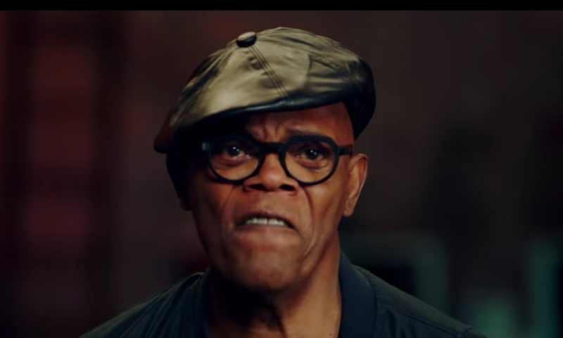 Samuel L. Jackson Tells Moviegoers What To Do With Their Phones!