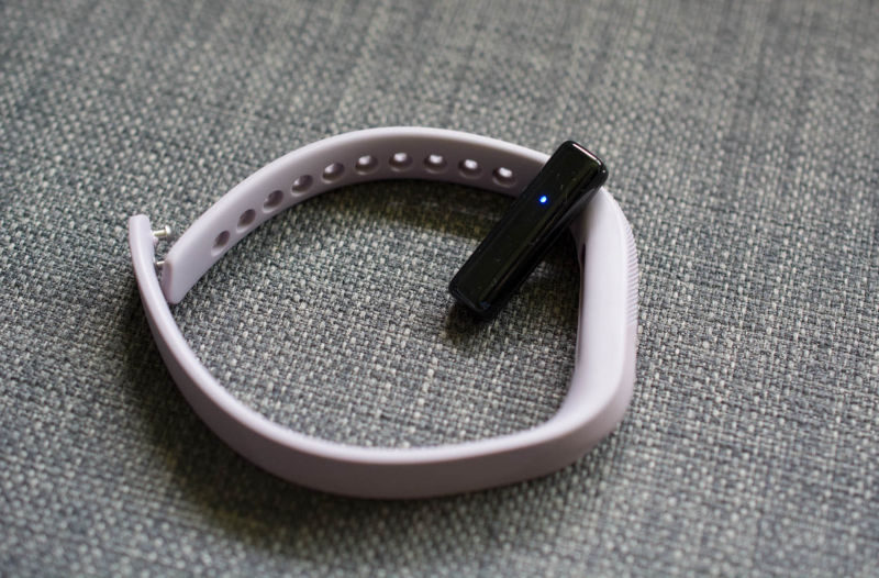 Fitbit Flex 2 Causes Second-Degree Burns After Exploding on Woman’s Arm