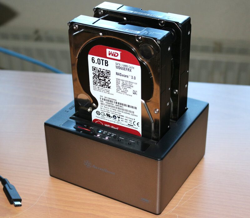 SilverStone TS12C Photo loaded with hdd