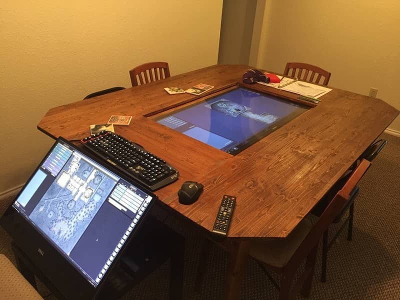 Custom D&D Gaming Table Features 4K Touchscreen