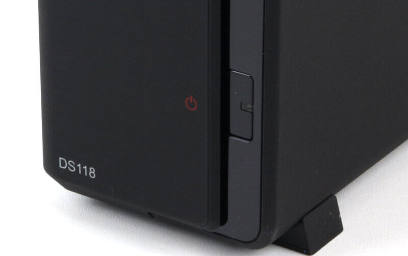 Synology DS118 Photo closeup front 2