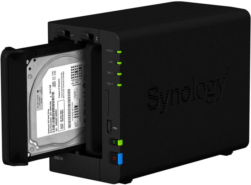 Synology DS218 right-45-open-tray