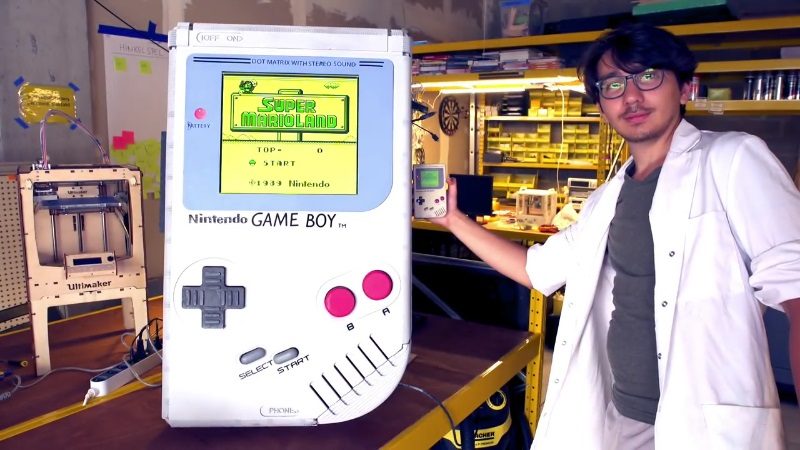 Belgian Student Builds Record-Breaking Giant Game Boy