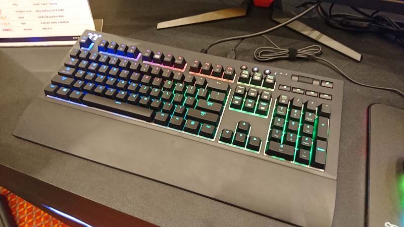 Thermaltake X1 RGB Gaming Keyboard at CES 2018