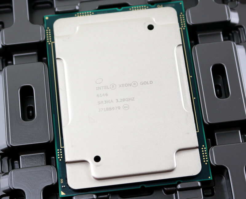 Intel Xeon Gold 6146 LGA3647 Photo package closeup