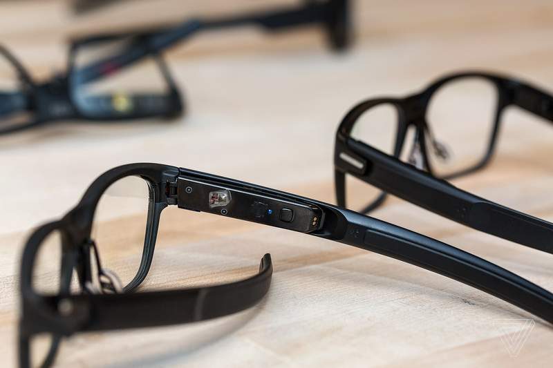 Intel Unveils "Vaunt" Smart Glasses