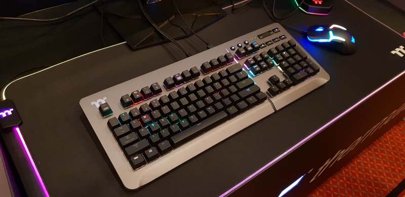 Thermaltake Reveal Level 20 Keyboards With Cherry and Razer Switches