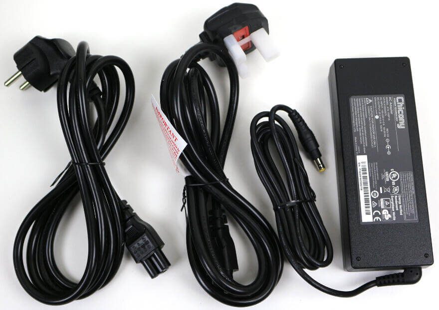 Plugable USB-C Mini Docking Station Photo box accessories 1