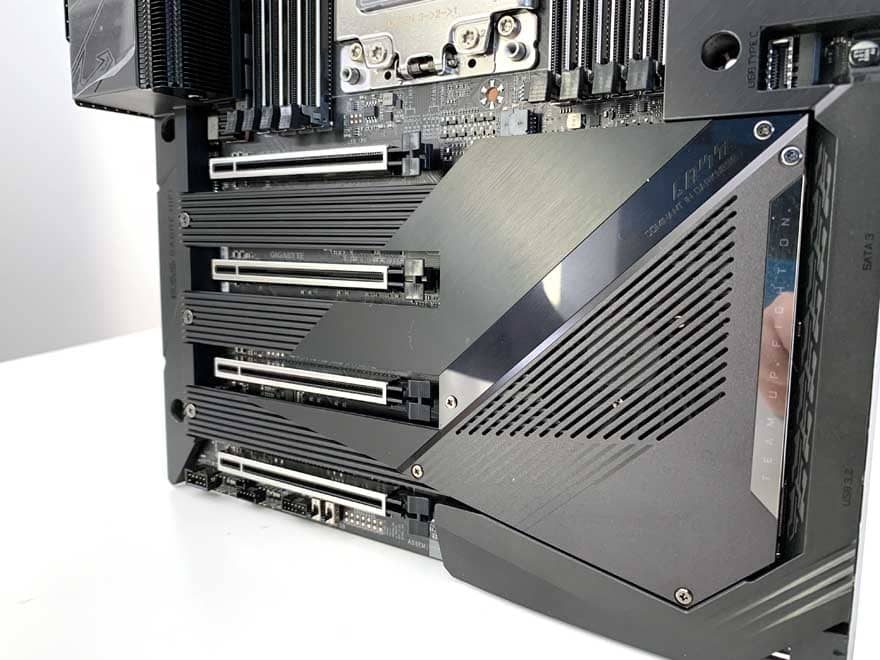 AORUS TRX40 Xtreme Threadripper Motherboard Preview