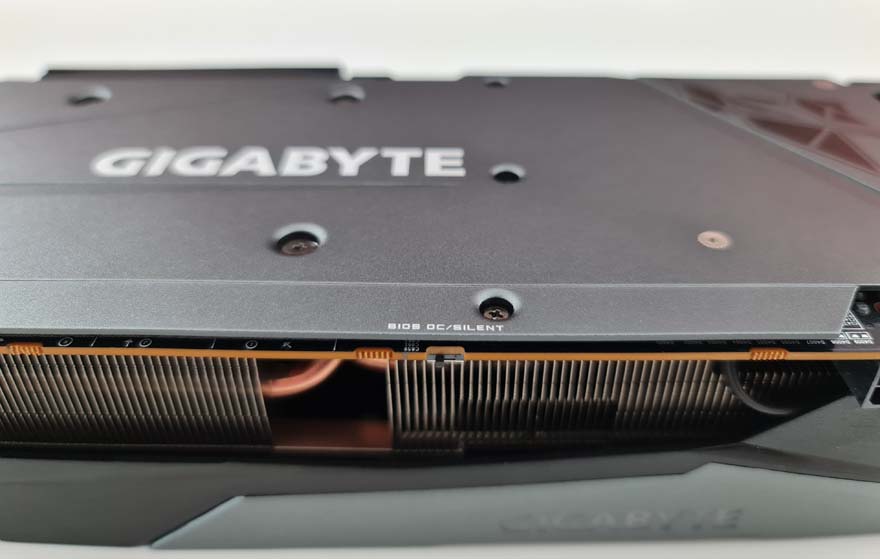 Gigabyte RX 6800 XT Gaming OC 16G  bios switch