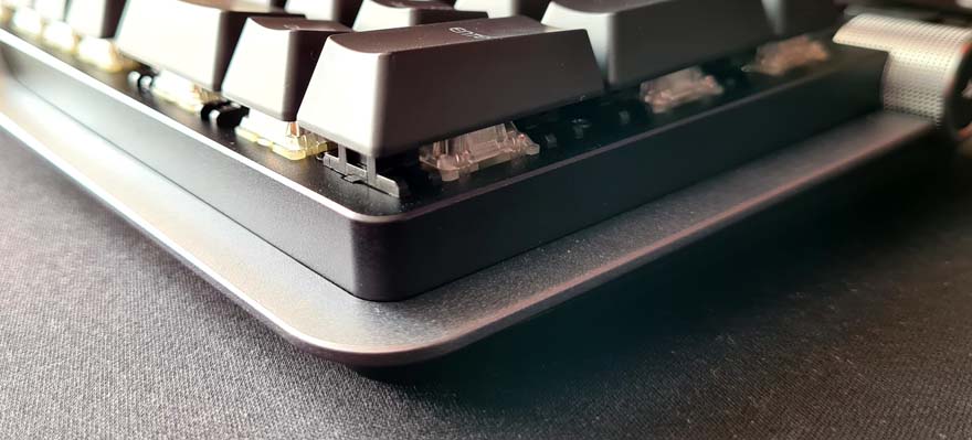 Thermaltake ARGENT K5 RGB Mechanical Gaming Keyboard Review