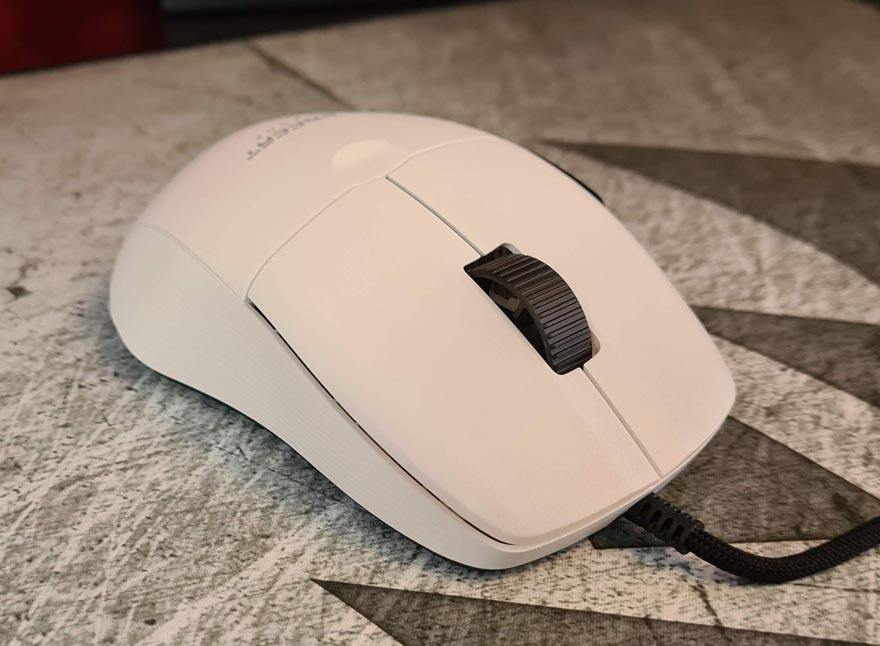 Roccat Kone Pro White Gaming Mouse Review