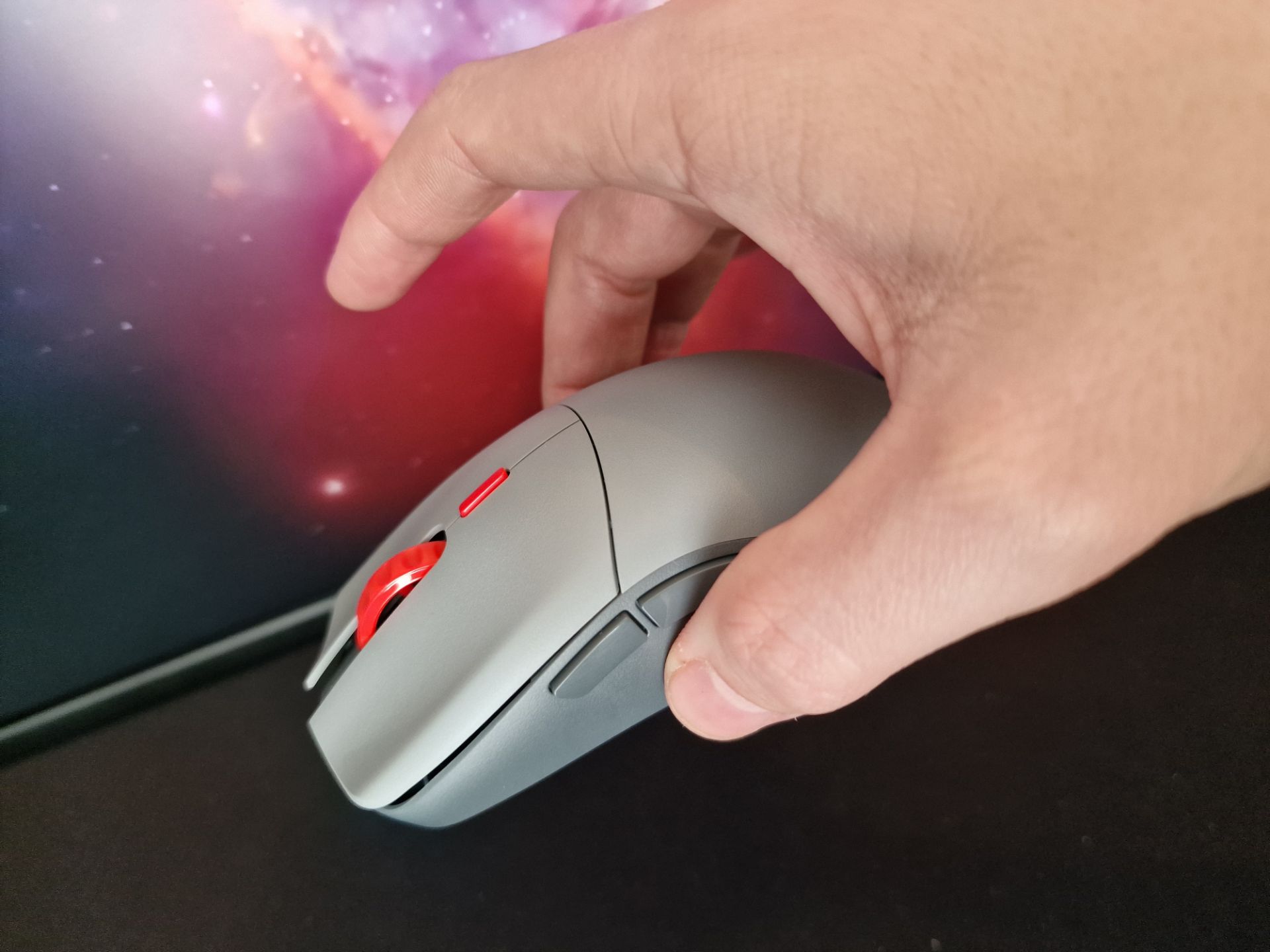 Glorious Series One PRO Wireless Lightweight Gaming Mouse Review 